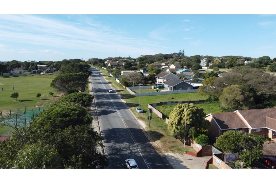 9 Bedroom Property for Sale in East Bank Eastern Cape